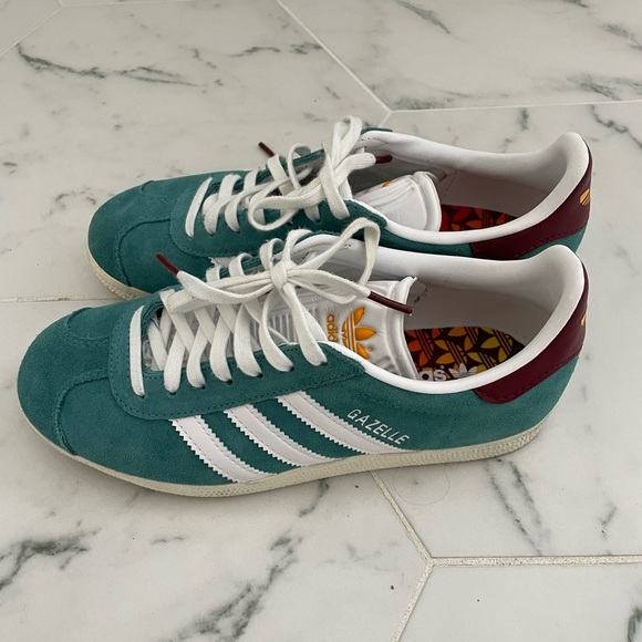 Adidas Samba women’s 6 or size 4 - Picture 1 of 4